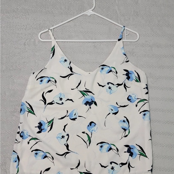 Banana Republic Tops - Banana Republic Women's Blouse - White and Blue
